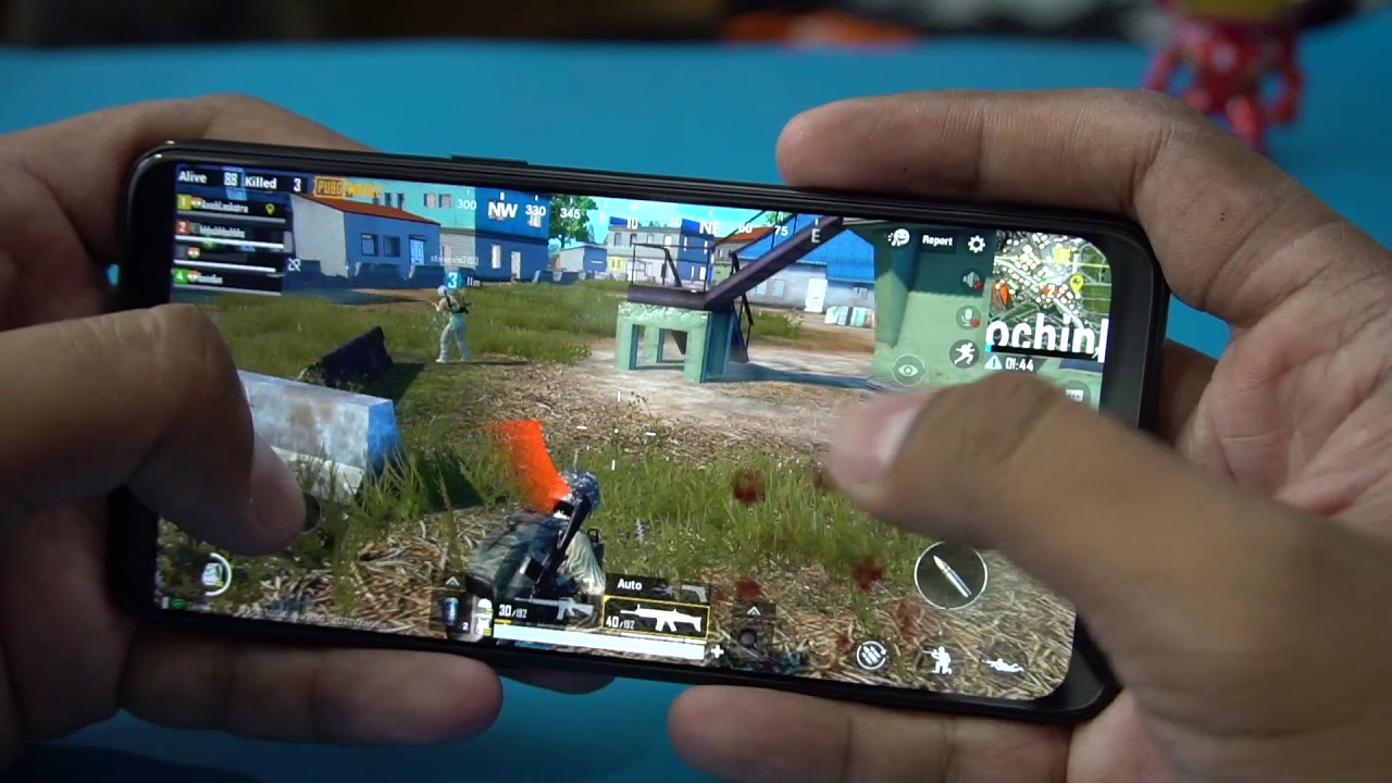Realme 3 [India] - Gaming Review, PUBG Mobile, Gaming Performance Test, Battery, Heating Test