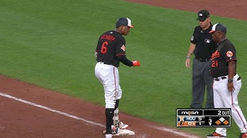 HOU@BAL: Schoop bloops an RBI single into right field