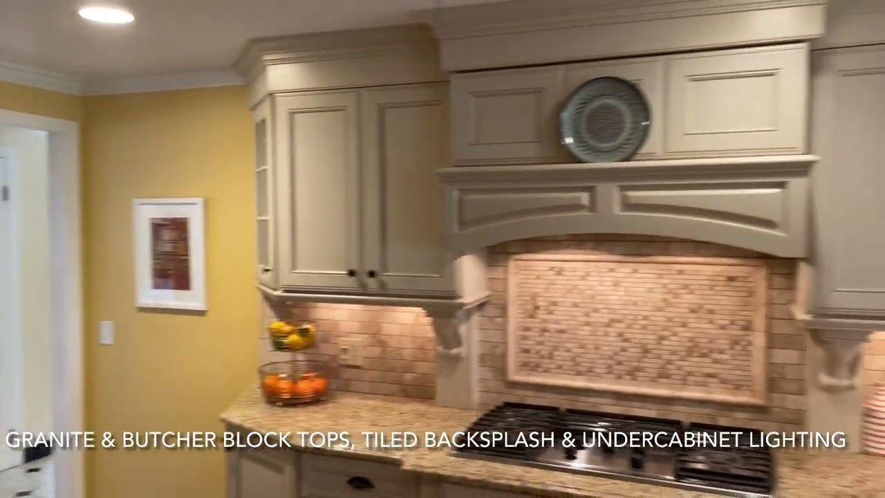 46 Brittany Road, Longmeadow, MA Colony Hills Center Hall Colonial