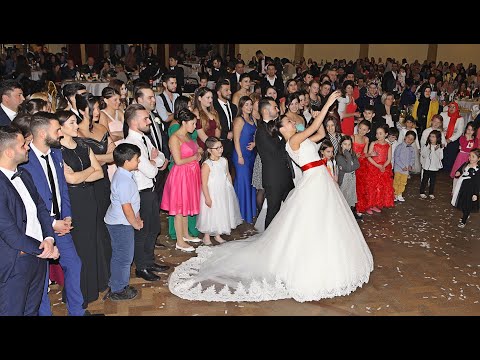 Coskulu Gelin Damat yarismasi Busra & Fatih #Hochzeit #DUGUN #gelindamatoyunu #dance #aydin