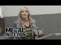 Capture de la vidéo Nita Strauss On What People Don't Know About Her & 9 More Personal Questions | Metal Injection