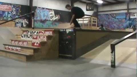 Thomas Alvarez so close nollie inward