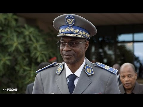 قائد الانقلاب في بوركينا فاسو يتعهد بإرجاع السلطة