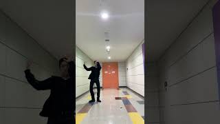 얘들아 사람이 갑자기 돌로 변할 수도 있는 거야? 추지도? 추지돌맹이는 상우가 소중히 데려가요🪨💖 #MEDUSA #메두사 #MEDUSA_Challenge #shorts