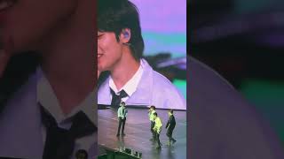 Stray Kids I.N singing 'Hug Me' at concert Maniac Manila [230312]