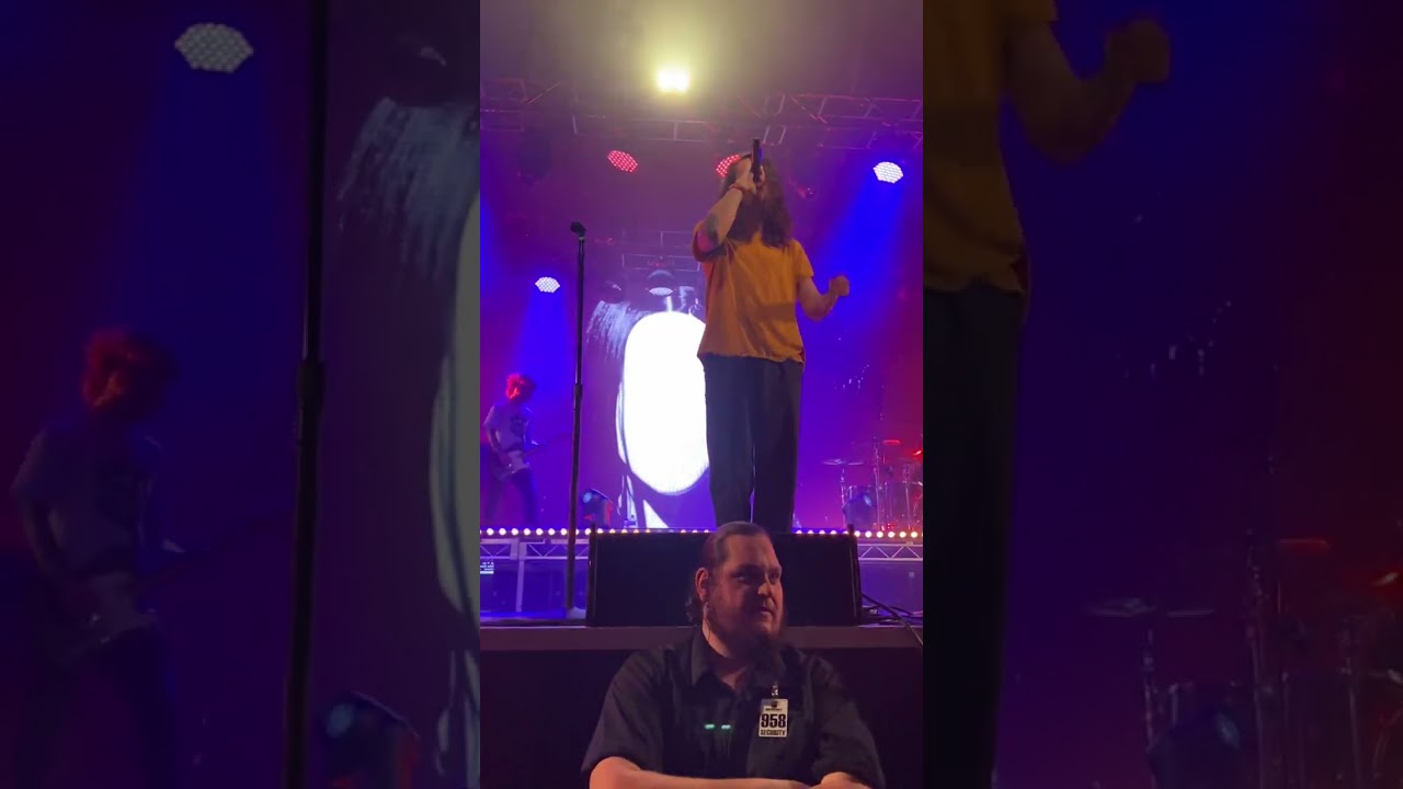 mayday parade 14/9/25 - bruised and scarred