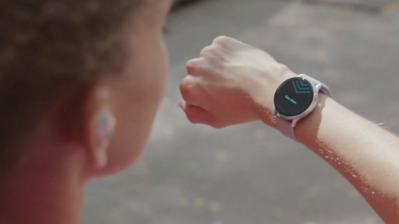 Galaxy watch пленка. Samsung Active 2 Лаванда. Самсунг часы 2 поколение. Гэлакси женские вотч Актив 2 на руке. Galaxy watch 42mm (2018).