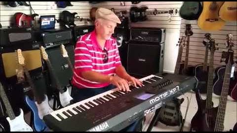 Bryan Weiss con Yamaha Motif XF7 Demo