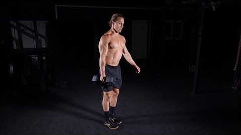 Single Arm Dumbbell Suitcase Reverse Lunge