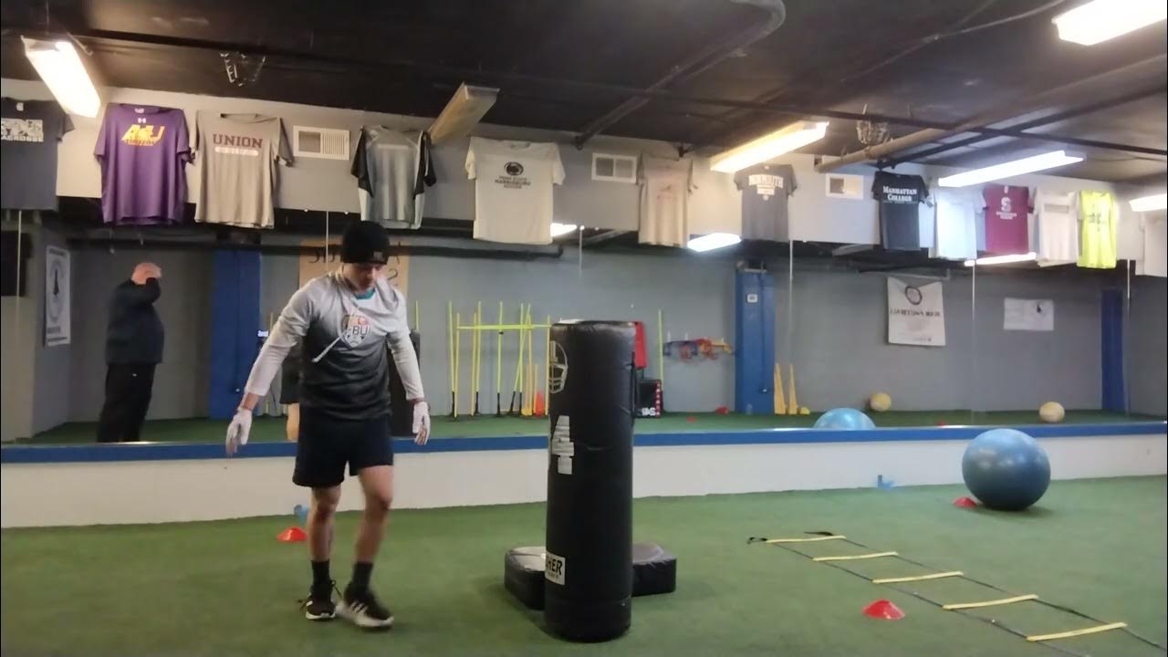 Linebacker Drill 2202 Developing the rip move YouTube