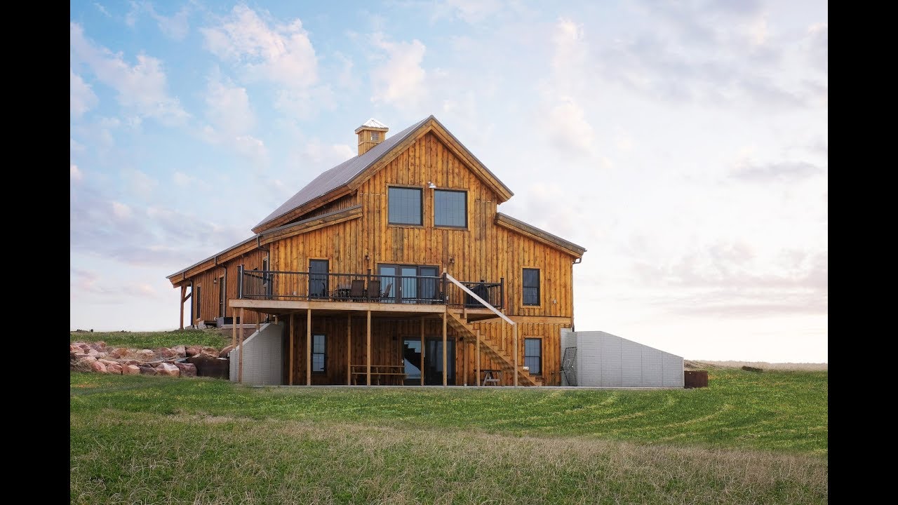 barn house tour