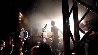 [HD] The Pigeon Detectives - Romantic Type (Live in Paris, May 21st, 2011)