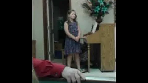Khloe Dee singing at church!