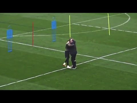 Marcelo Bielsa celebrates Patrick Bamford&#39;s goal in training | Leeds United 2018/19