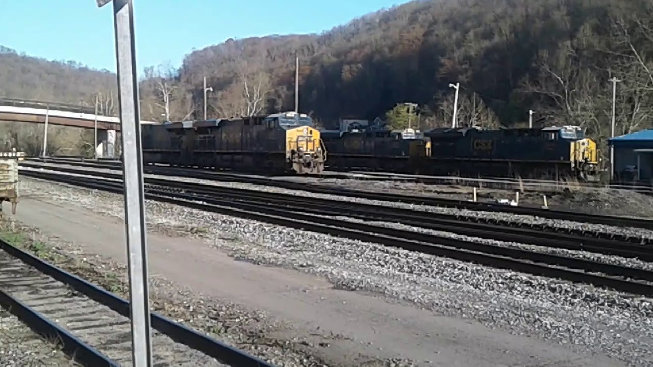 Nonstop action at CSX Grafton Terminal yard in Grafton, WV YouTube