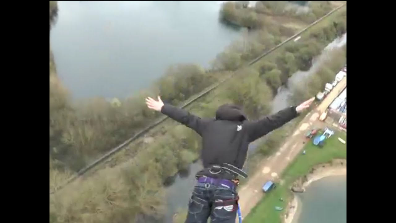 Windsor Bray 300ft Bungee jump - YouTube