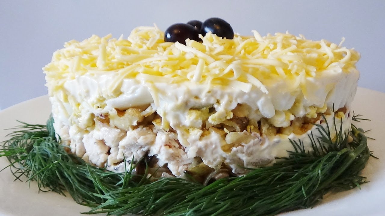 foto Мясной рулет с черносливом и курагой изображения photo Мясной рулет с черносливом и курагой изображения