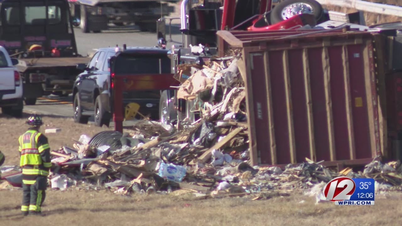 Truck Crash Temporarily Shuts Down Two Lanes of I-295