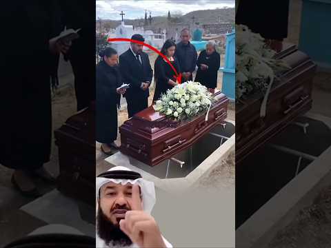 وسط الهدوء اهتز التابوت فجأة فارتفعت أصوات الدهشة بين المشي عين اكسبلور اقتباسات 