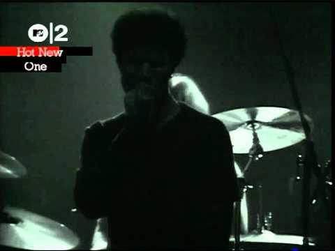 Mark Lanegan &amp; PJ Harvey - Hit The City