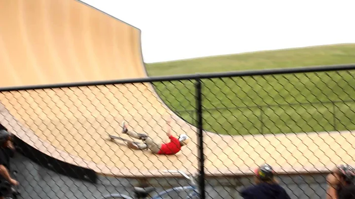 13 Foot Vert Ramp Drop In Fail Skateboarding Mount Trashmore