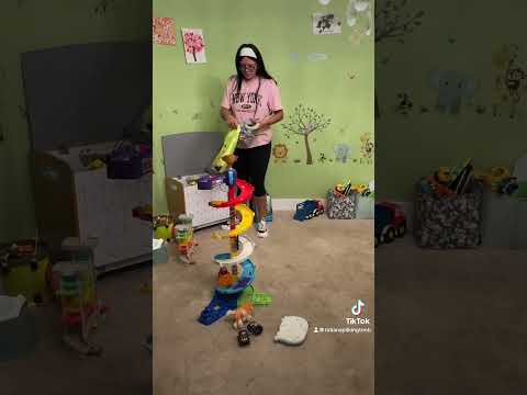 I wish my Host parents see me and give me a bonus lol 😂 #aupair #aupair #aupairworld #latino