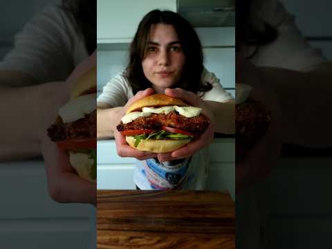 Chicken pesto burger