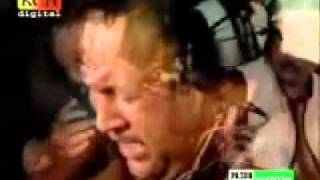 Video thumbnail of "KEHNA GHALAT GHALAT NUSRAT FATEH ALI KHAN 2 3"