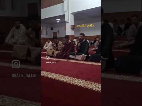 هم القوم لا يشقى بهم جليسهم