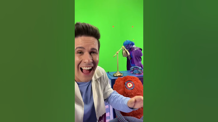 Luì prende in giro il Signor S 😂