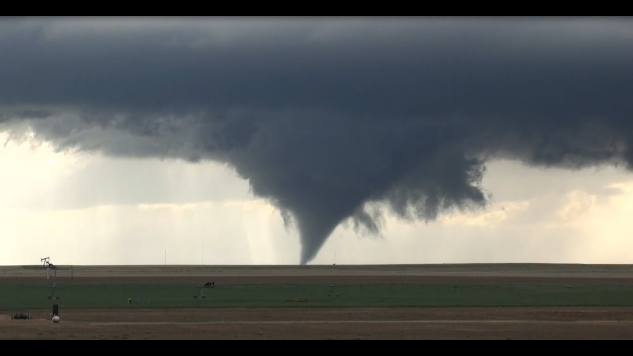 5 Tornadoes in eastern Colorado - YouTube