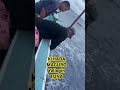 I HITCHED YELLOWFIN BUT I CANT LIFT IT UP TO THE YATCH ,my hubby lift it up,yahoo lucky