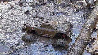 TRAXXAS MAXX RC STUCK IN MUD #shorts