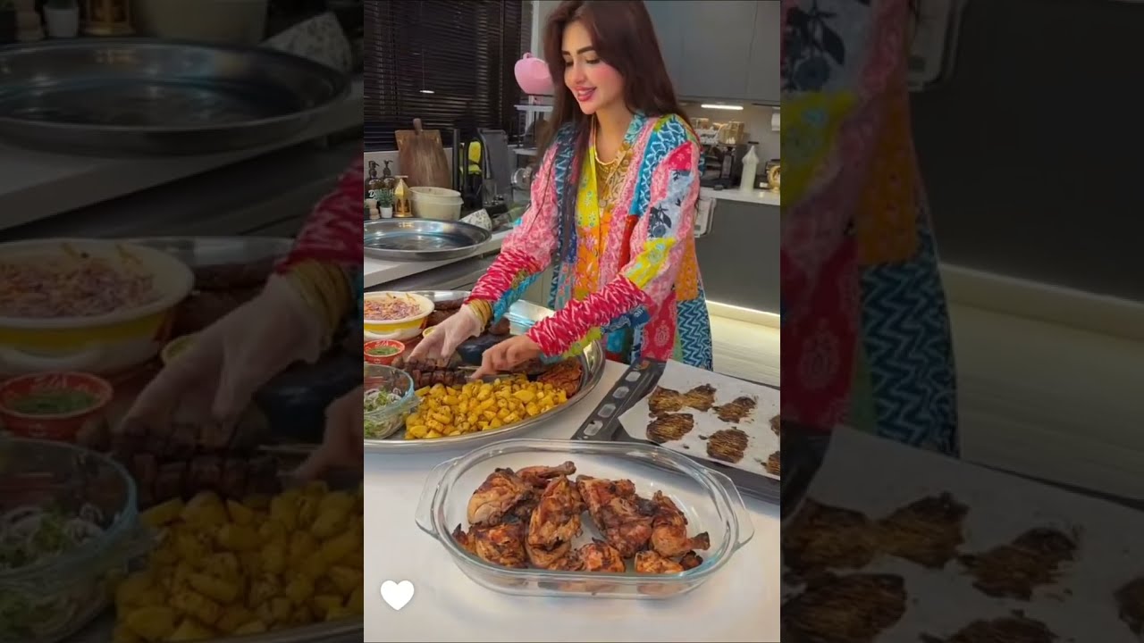 وأخيرا فطور عائلة اميره وعبد الرحمن مع ايلين مشاوي لحم شامية بتشهي 😋 عائلة ميرو 
