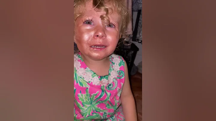 I could never get mad at her! She was so sad here it breaks my heart 😭 #RIPanastasiapalette