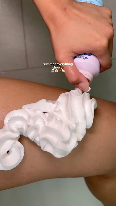summer everything shower🧖🏽‍♀️🌸🥥🐚#showerroutine #asmr #cleangirl #bodycare #selfcare #summer