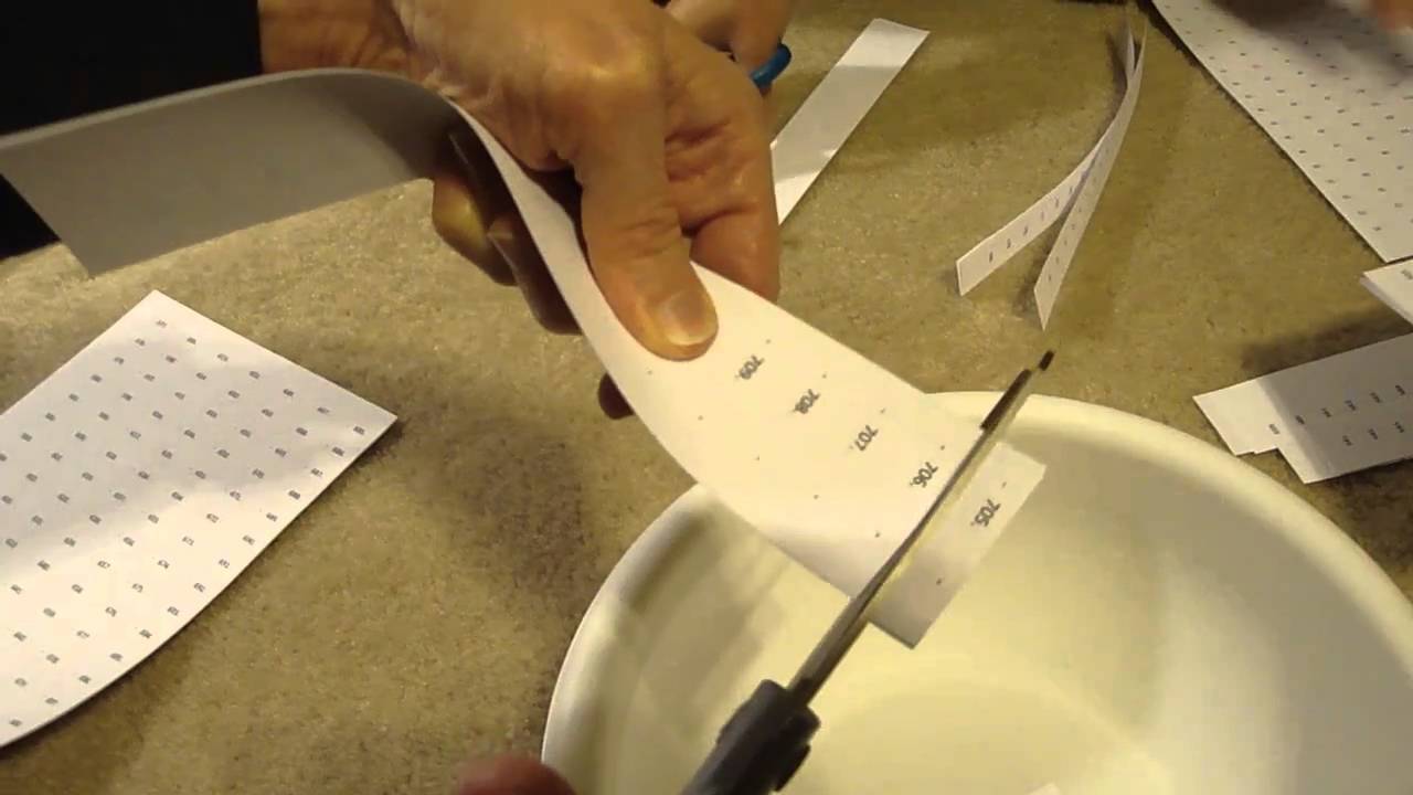 WeUseCoupons - 2010 Holiday Giveway - Cutting