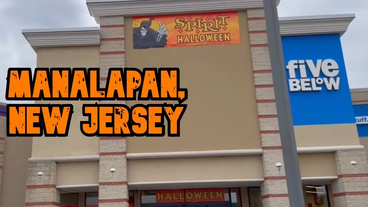 Spirit Halloween Manalapan, New Jersey store tour YouTube