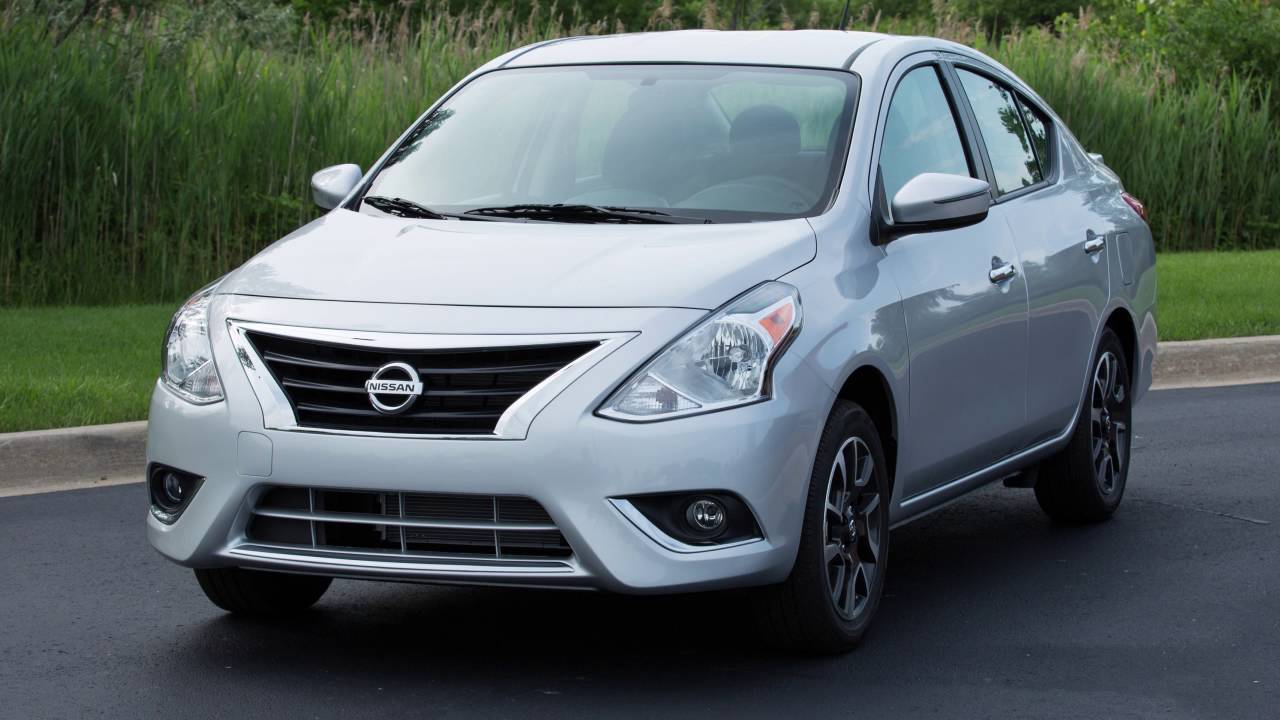 2017 NISSAN Versa Sedan - Connecting 