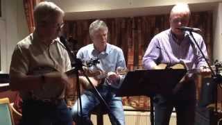 Ukulele group "U3" performing "There Ain't No Pleasing You" by Chas 'n' Dave. 31/1/15 chords