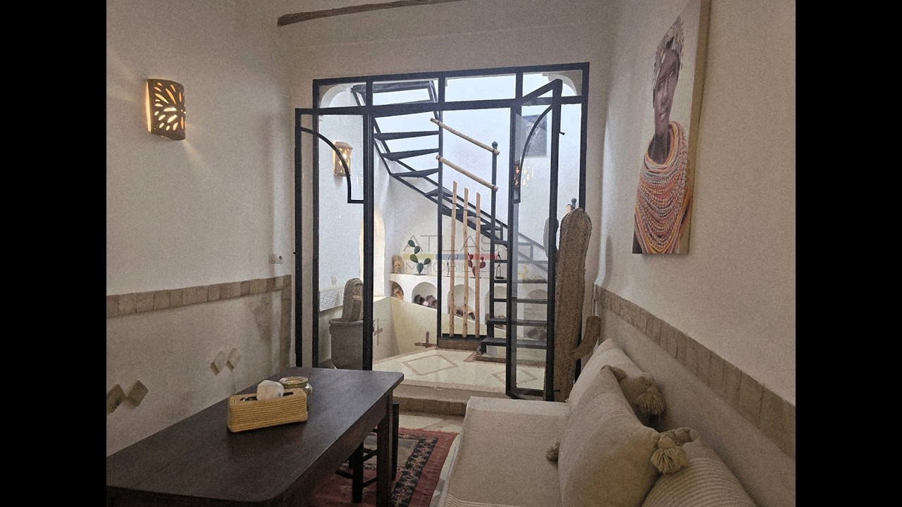 Douiria de caractère + terrasse en roof-top au cœur de la médina, à quelques minutes de Jemaa el Fna