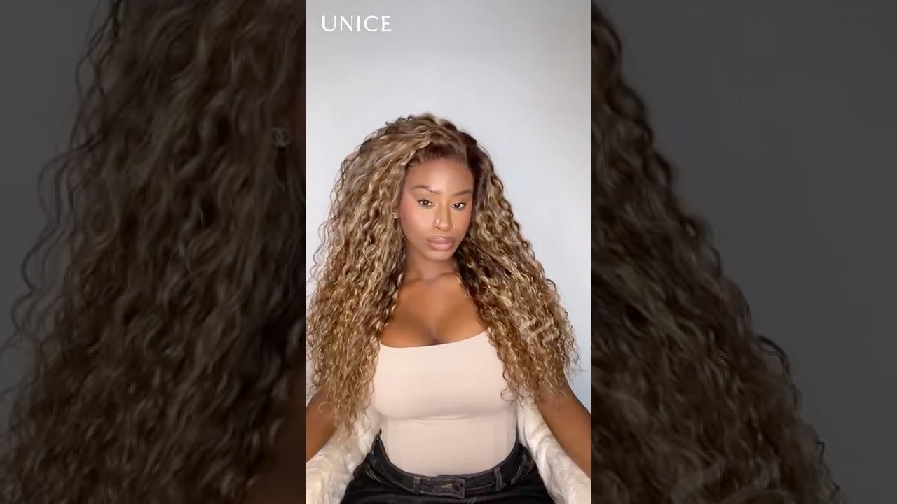 Парик UNice Bye Bye Slip™ карамельно-коричневого цвета с медово-светлыми прядями, с волнистым вор...