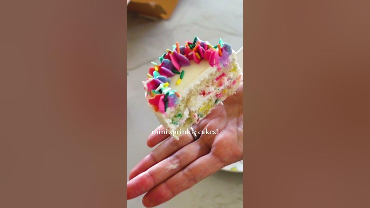 How I make sprinkle cakes #SHORTS