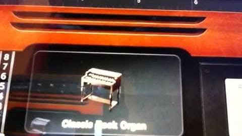 Davey Plays HammondB3 with Leslie