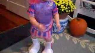 Deedee Doodle Gets Down