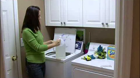 How to Remove Body Odor From Clothing