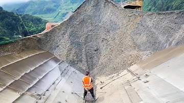 Barge Unloading Over 2000 Tons Of Cobblestone And Crushed Ore - Barge Work Vlog #satisfying #daily