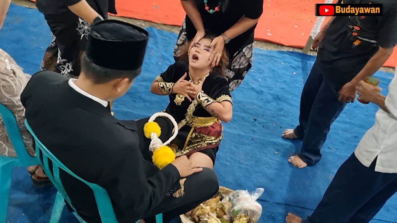 Yakin ❗ ini Mengerikan ‼️ Cewek Cantik Kesurupan Kuda Lumping Gagak Hidayat