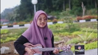(sohlawat wana bein eidik viral ) cover ukulele by nayla ratu