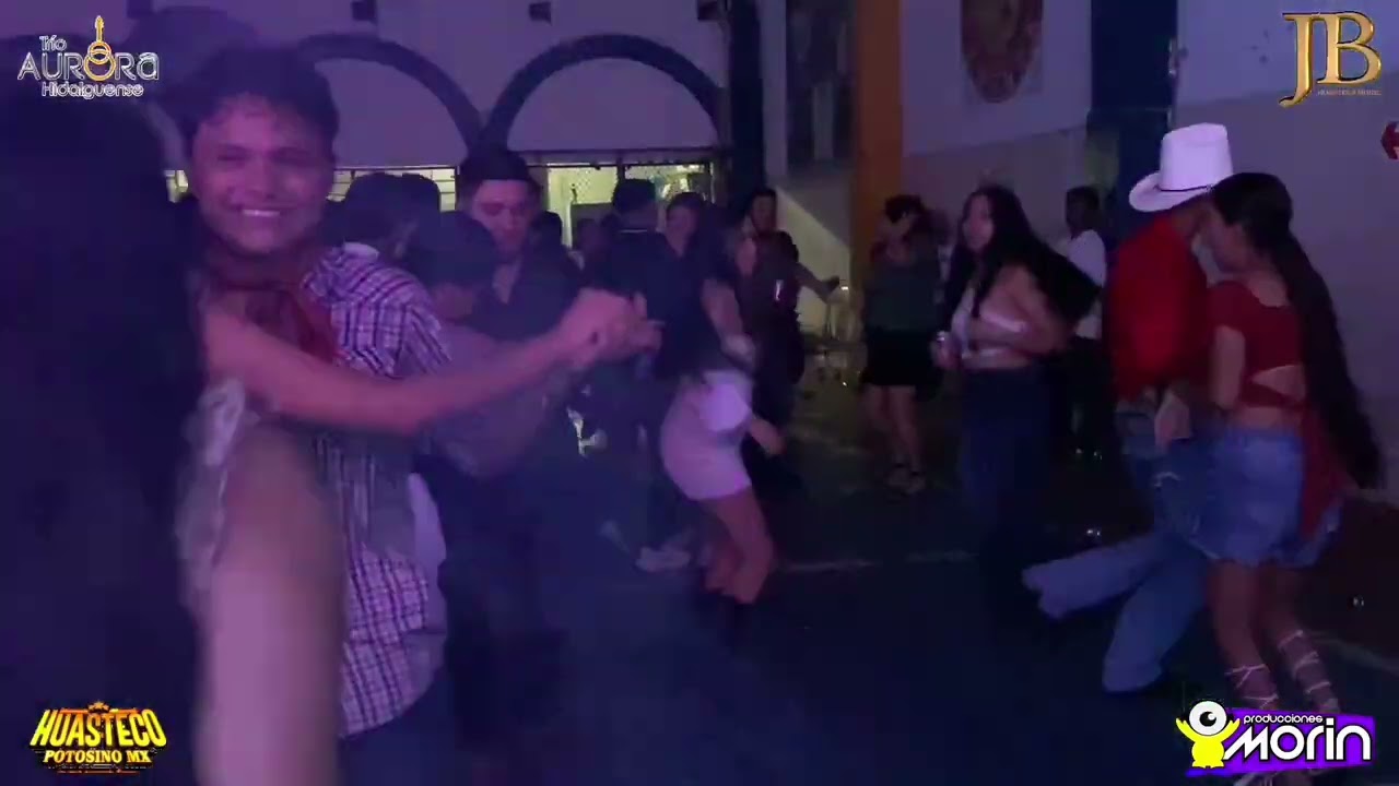 Trio Aurora Hidalguense// popurri de cumbias factores mutuos Monterrey NL